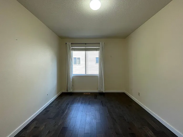 211 NW 110th Ave — Photo 33