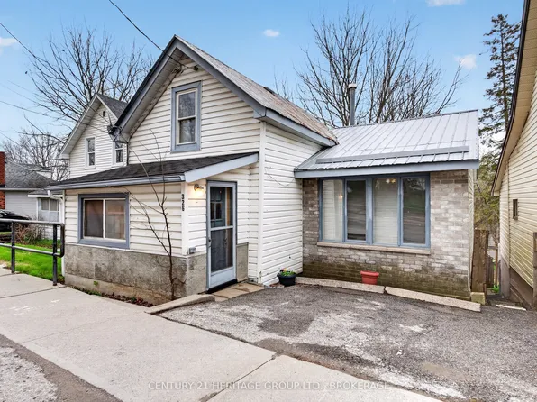 326 Dundas St, Deseronto, ON K0K 1X0