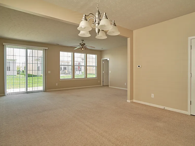 16041 Marsala Dr — Photo 6