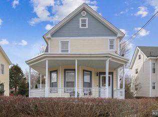 15 Maple St, Ramsey, NJ 07446