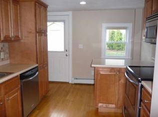 554 Wareham St #1, Middleboro, MA 02346