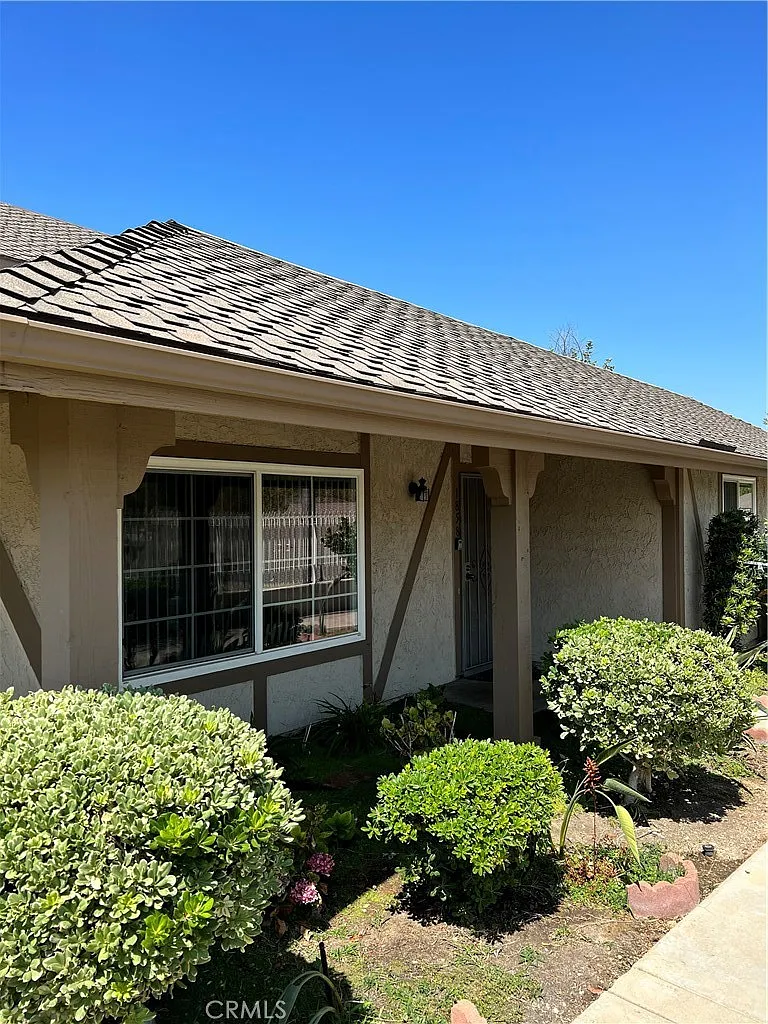 1858 Camberley Ln #205 photo 1