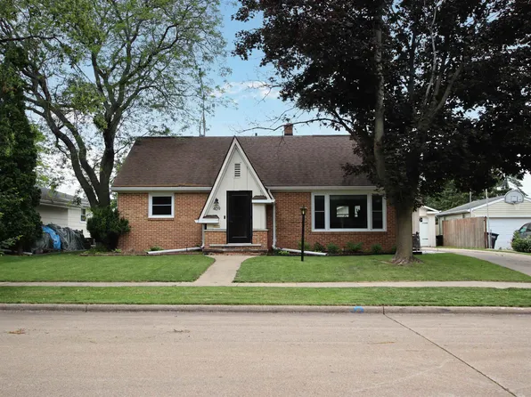 409 S Westfield St, Oshkosh, WI 54902