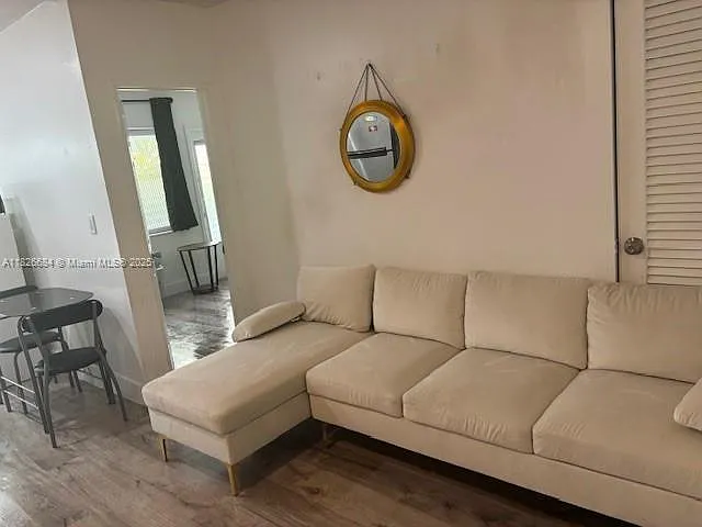 921 Meridian Ave #2 — Photo 10