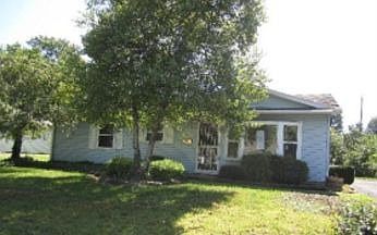 1st image of 950 Pleasant Dr