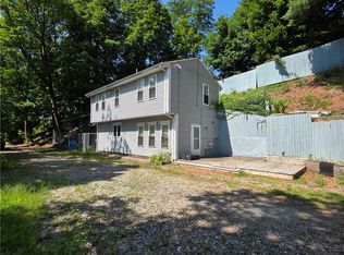 2 Chapel Ln, Lincoln, RI 02865