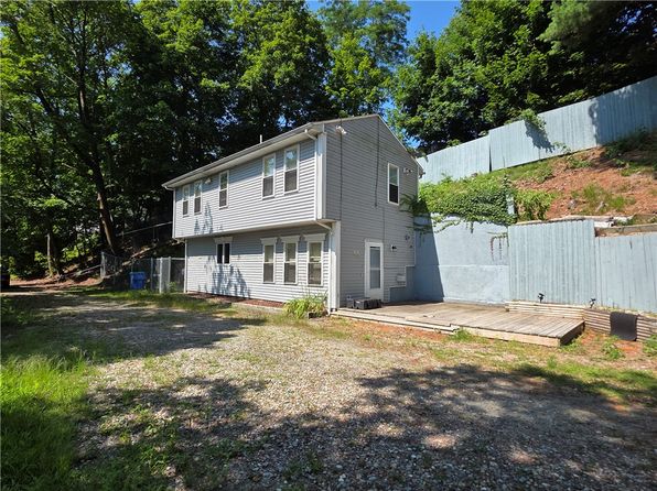 2 Chapel Ln