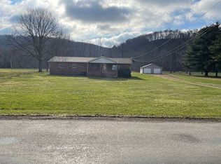 628 Bartleyville Rd, Burgettstown, PA 15021