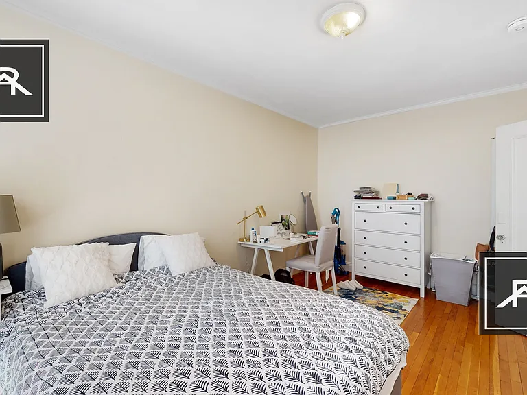 17 Glenville Ave #12 — Photo 6