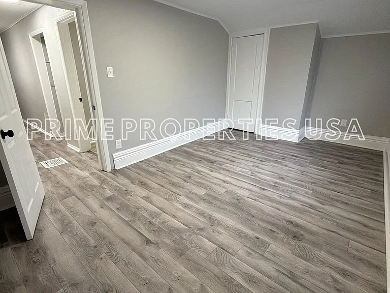 205 Dengler St — Photo 5
