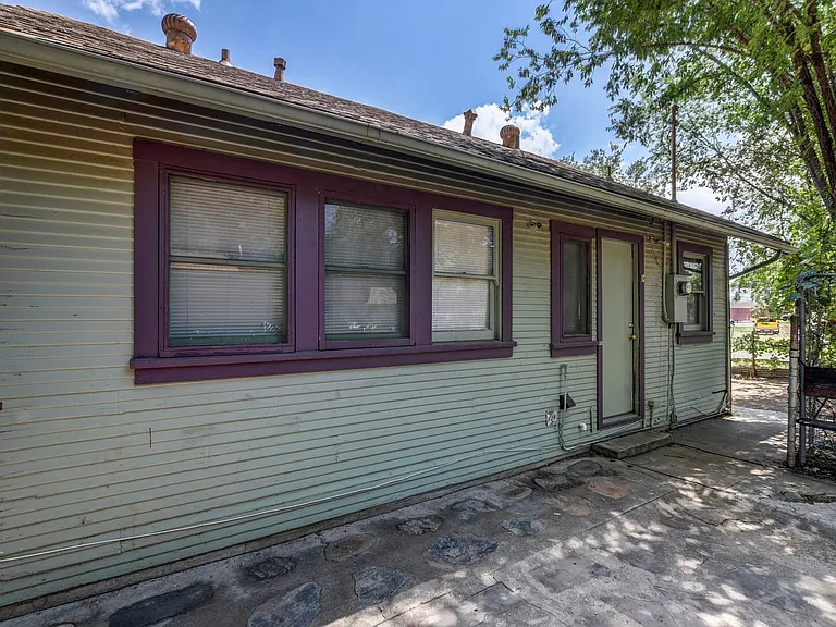 864 Valley St — Photo 13