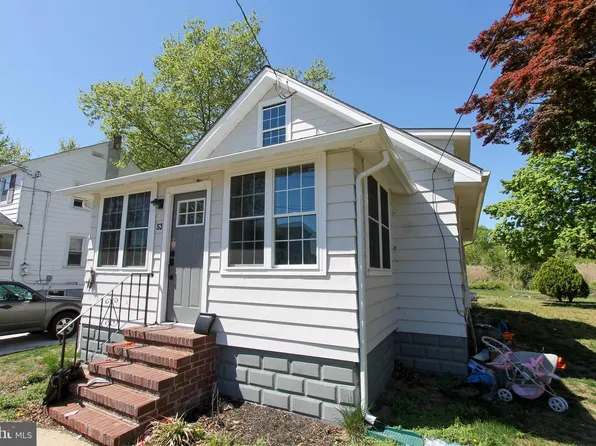 53 Spruce St, Pennsville, NJ 08070