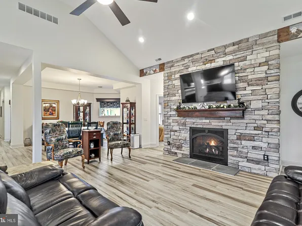 1194 Deats Dr #2, Dover, DE 19904