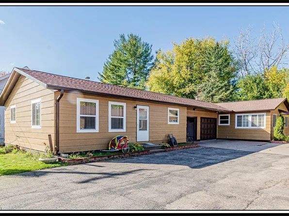 1313 DIVISION STREET, New London, WI 54961