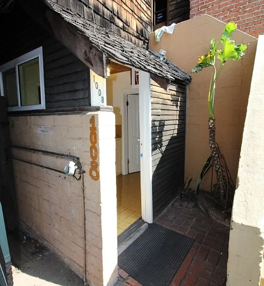 1008 Tourmaline St — Photo 9