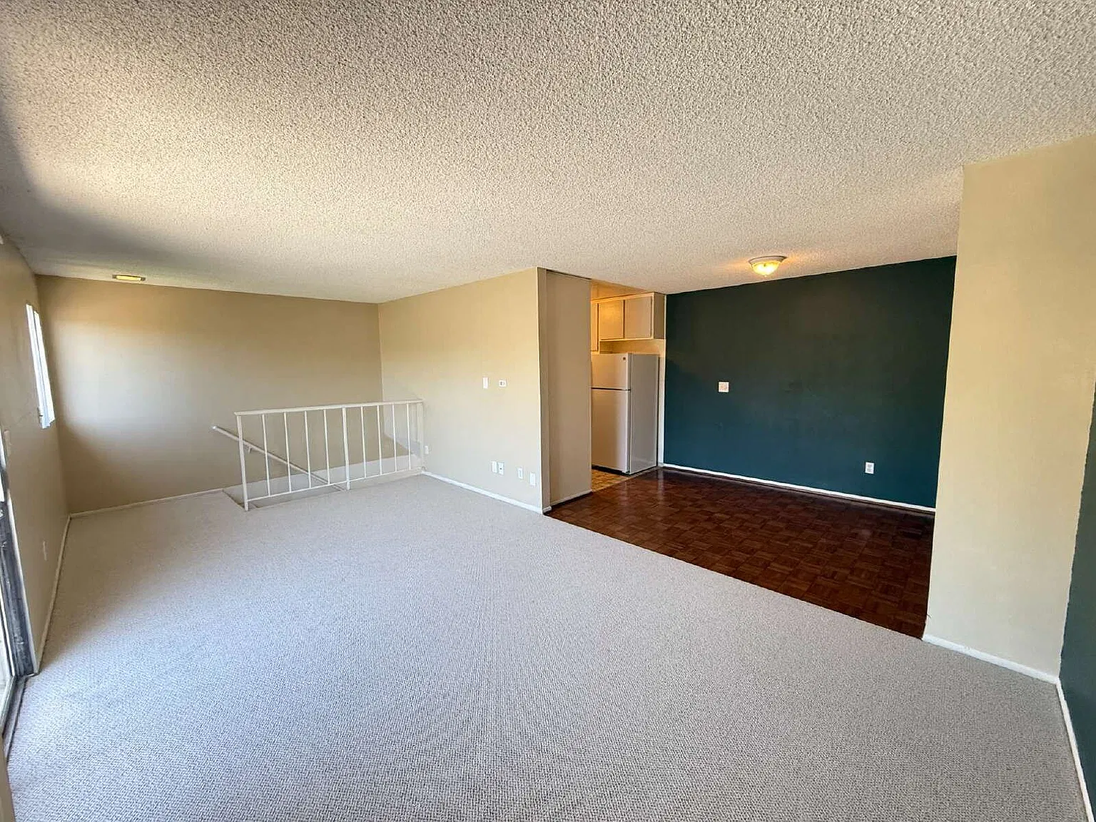 2 bed, 1.5 bath, 945 sqft, $2,800 — Photo 3