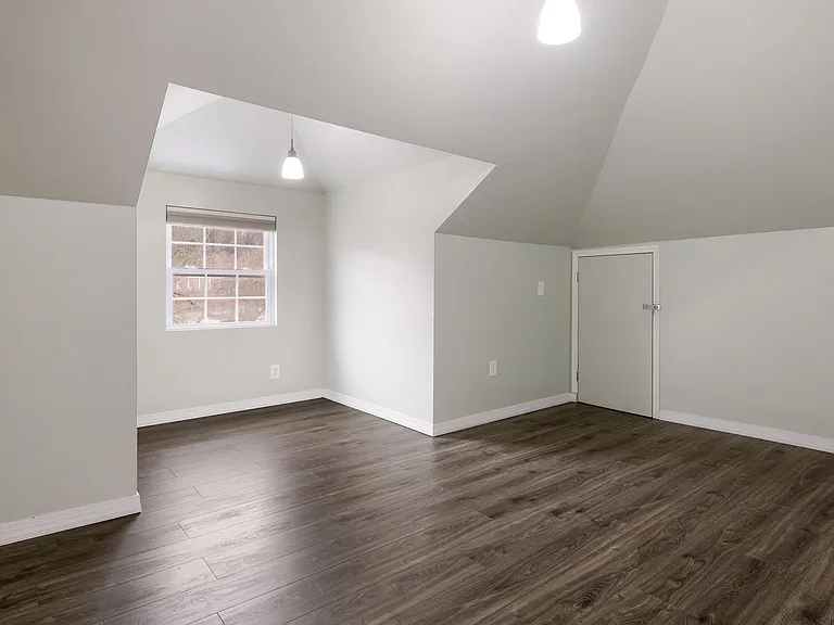 459 S Gulph Rd — Photo 39