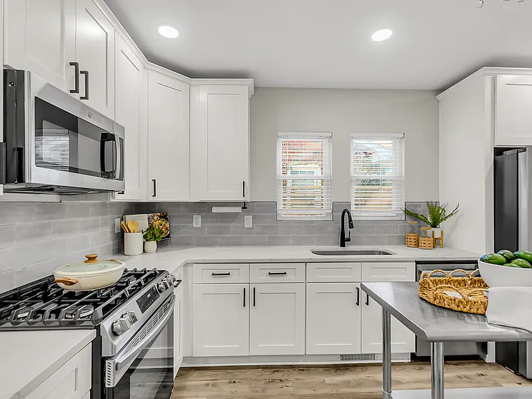 1187 Marquis Rd — Photo 17