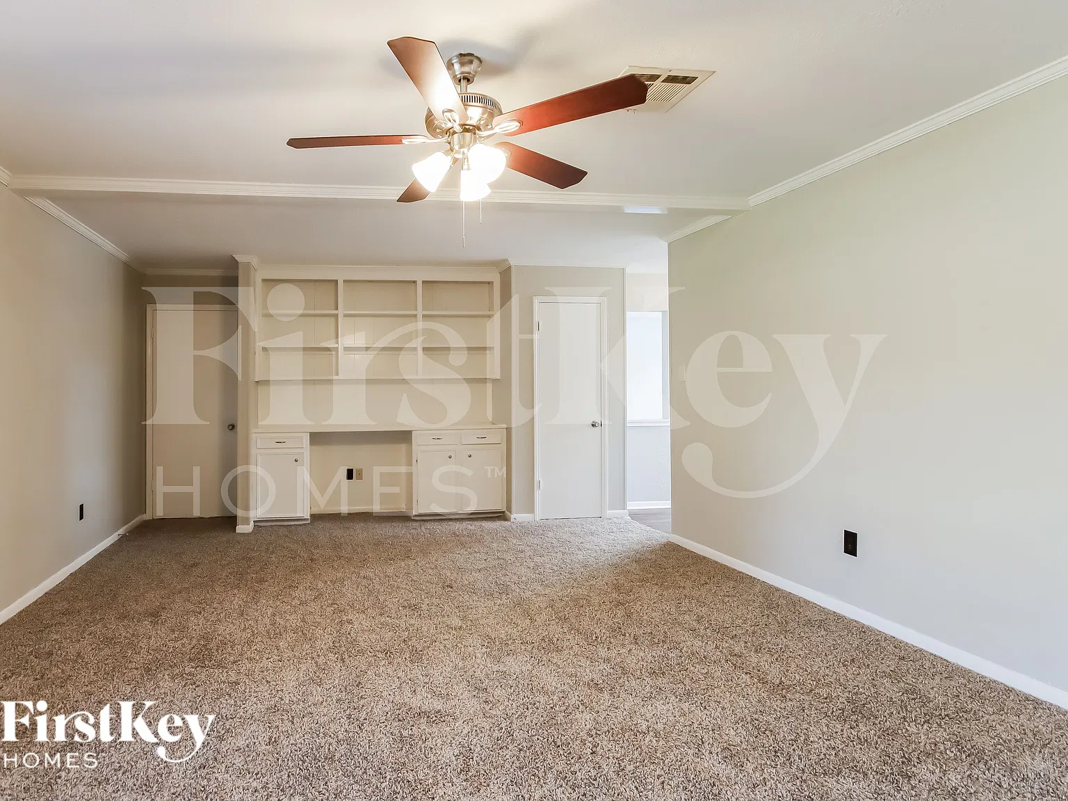3 bed, 2.0 bath, 1405 sqft, $1,805 — Photo 4