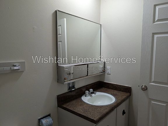 3rd image of 204 Charleston Blvd #5