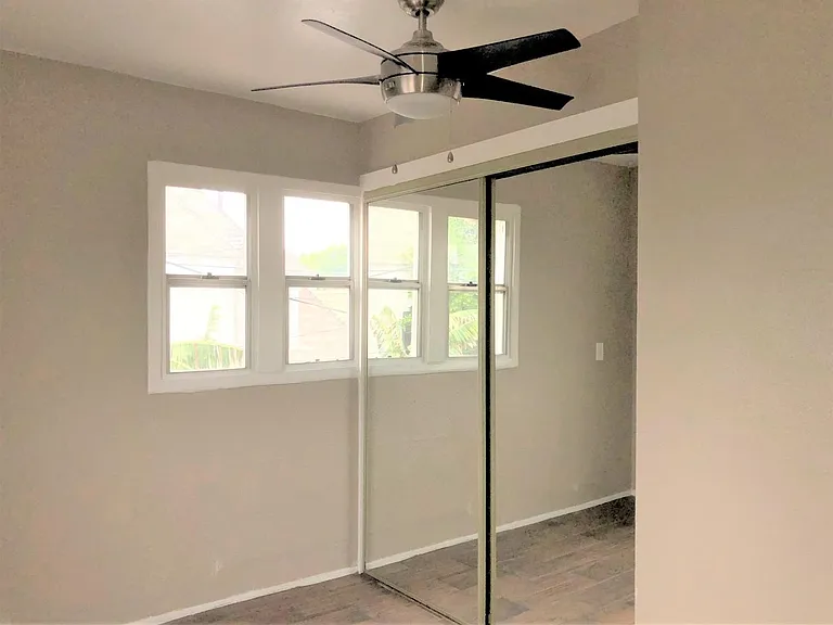 915 Lime Ave #0 — Photo 9