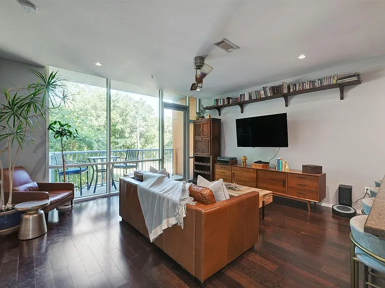 1600 Barton Springs Rd #5210 — Photo 4