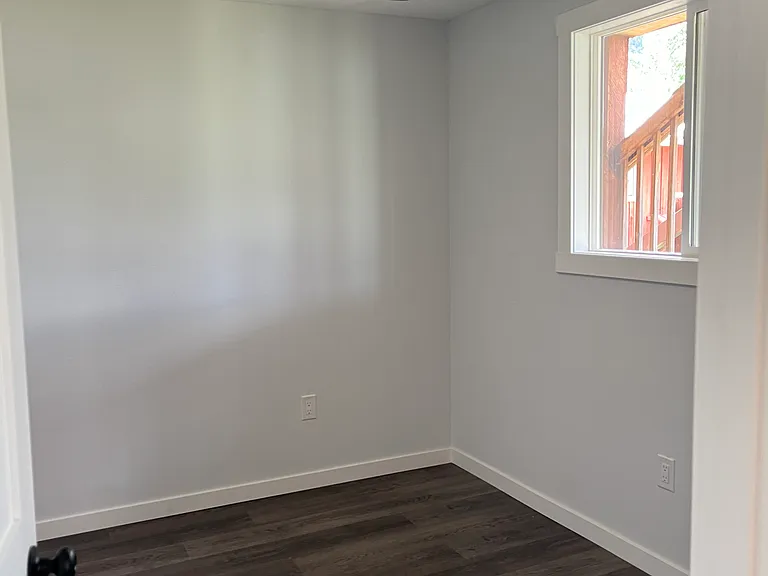214 E Main St — Photo 6