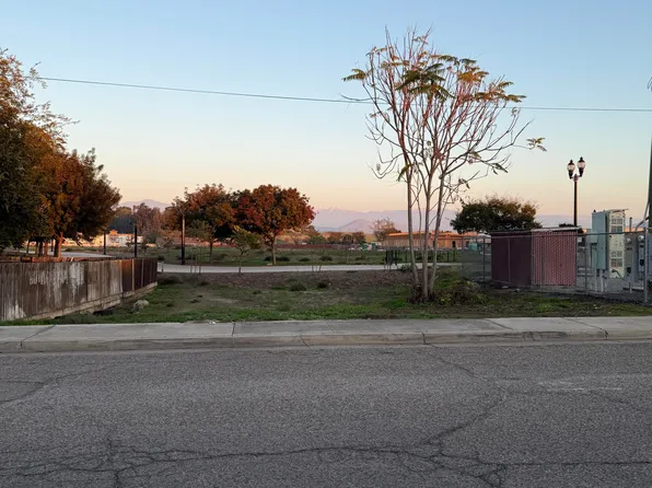 E A St, Porterville, CA 93257