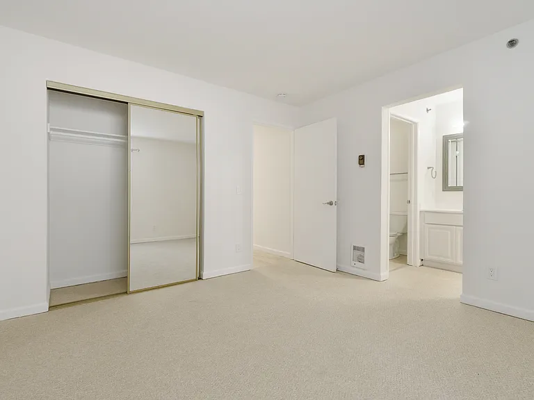 695 Bristol Dr #182 — Photo 18