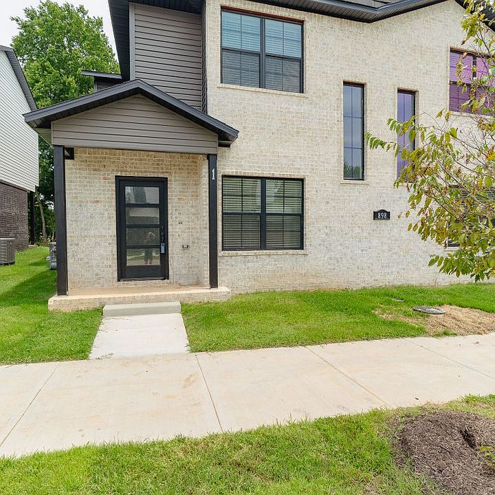 1st image of 850 Crater Ave