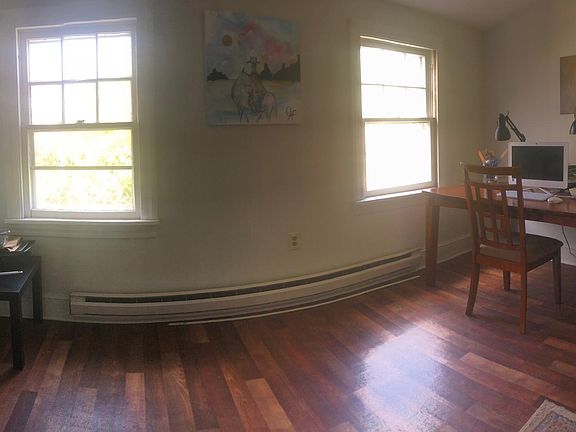 Breakfast nook/computer area