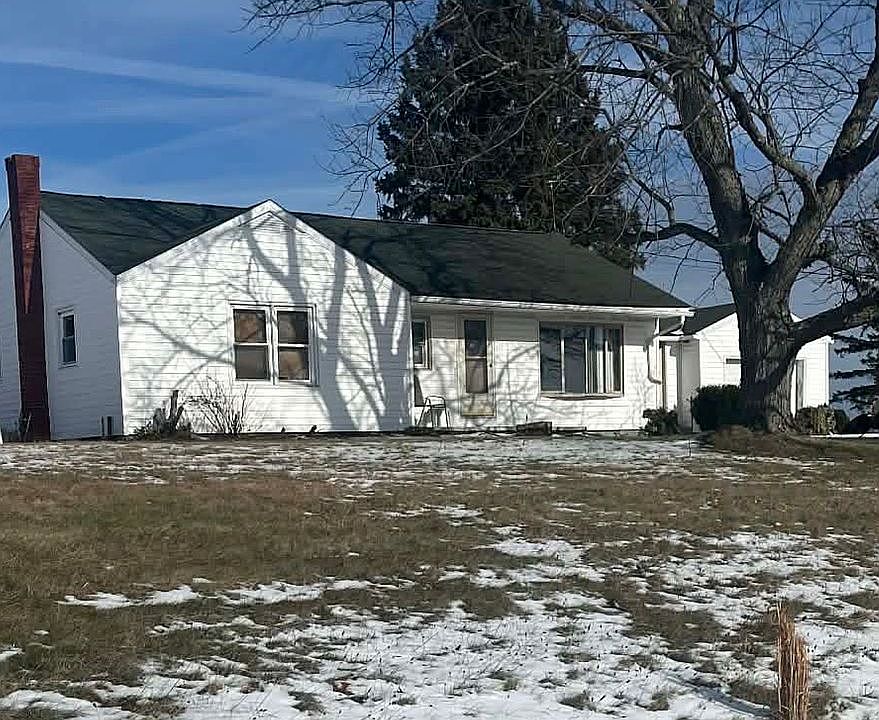 1st image of 1663 Glade Pike