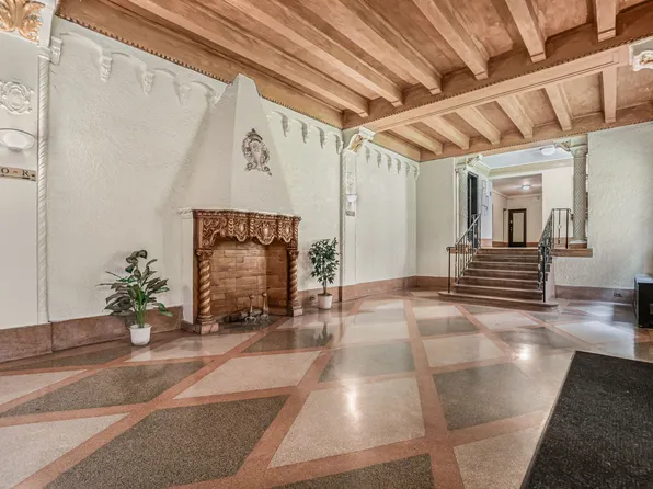 83-44 Lefferts Boulevard image 3 of 25