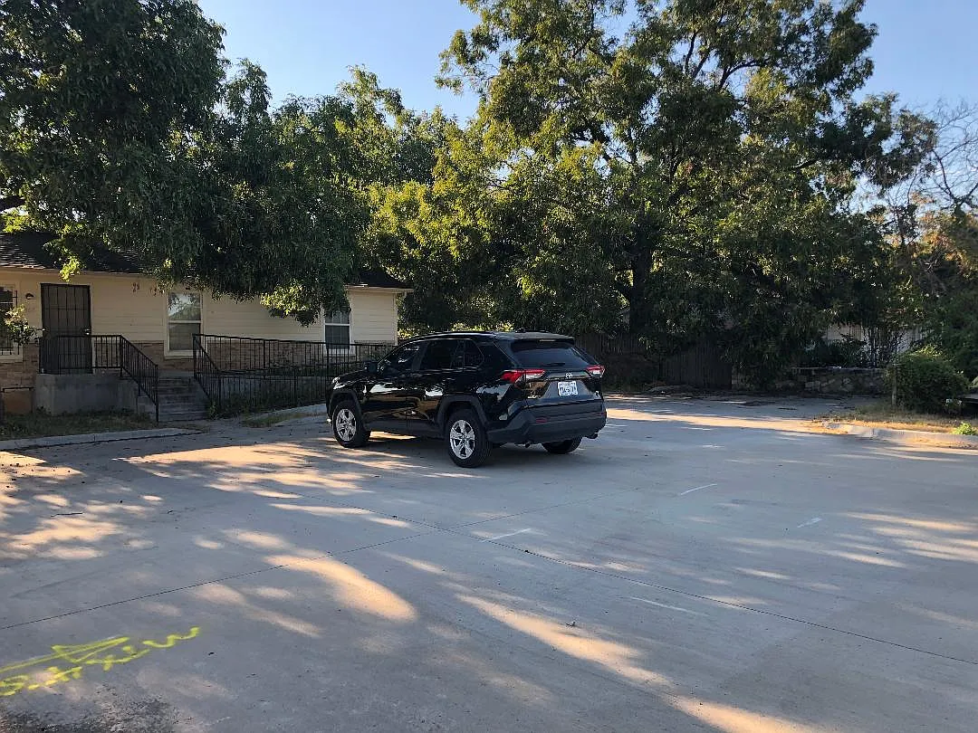 1 bed, 110 sqft, $600 — Photo 1