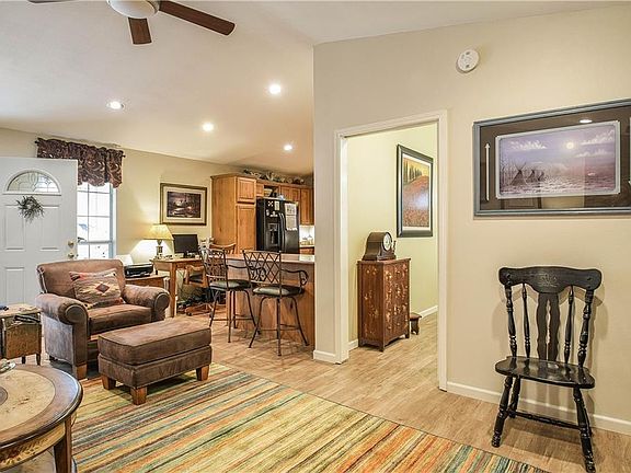 5th image of 7010 Deer Hollow Ct