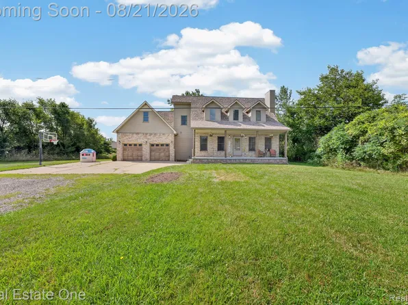 39755 Willow Rd, Belleville, MI 48164