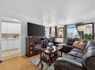 1275 Silver Spear Rd #401, Mississauga, ON L4Y2W7