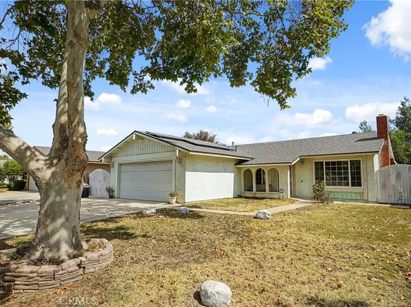 13468 Silver Ln, Moreno Valley, CA 92553