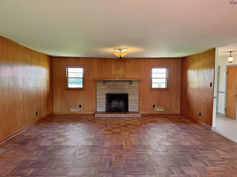 4415 Rivercrest Dr — Photo 6