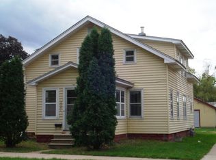 2041 Charles St, La Crosse, WI 54603