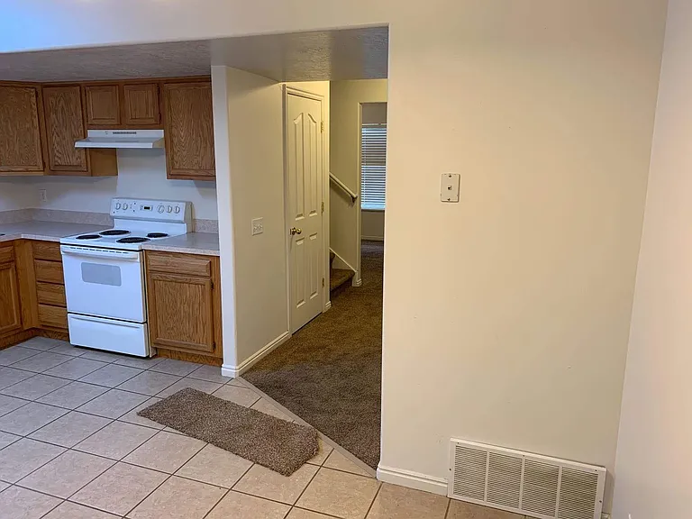 1728 N 1500 W — Photo 10