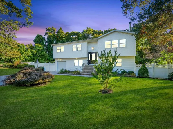 2723 Chestnut Avenue, Ronkonkoma, NY 11779