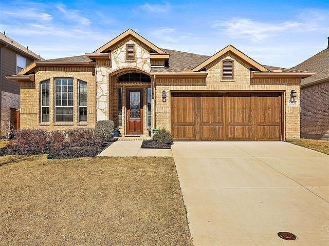 1st image of 1013 Lancaster Dr
