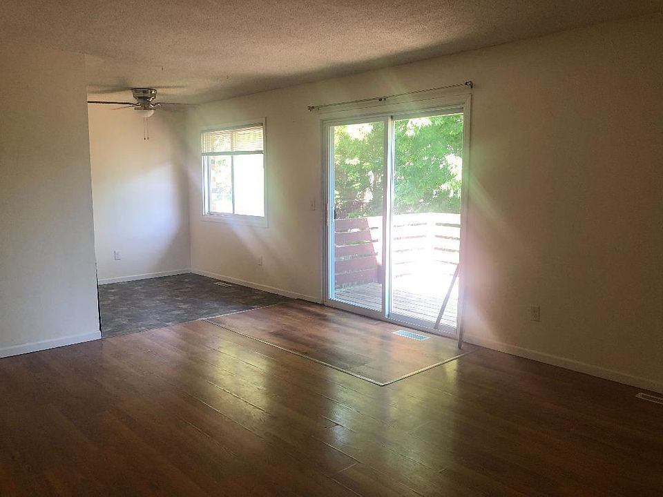 720 Garden Ln Shakopee MN Zillow