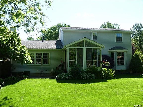 3rd image of 346 Brentwood Dr