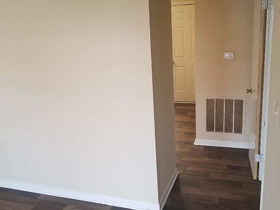 3rd image of 5509 Saint James St