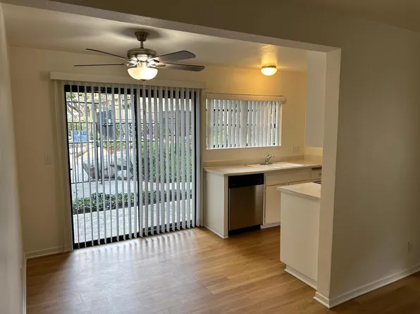 237 Streamwood, Irvine, CA