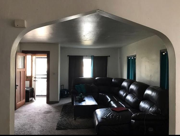 2nd image of 7031 W Burleigh St