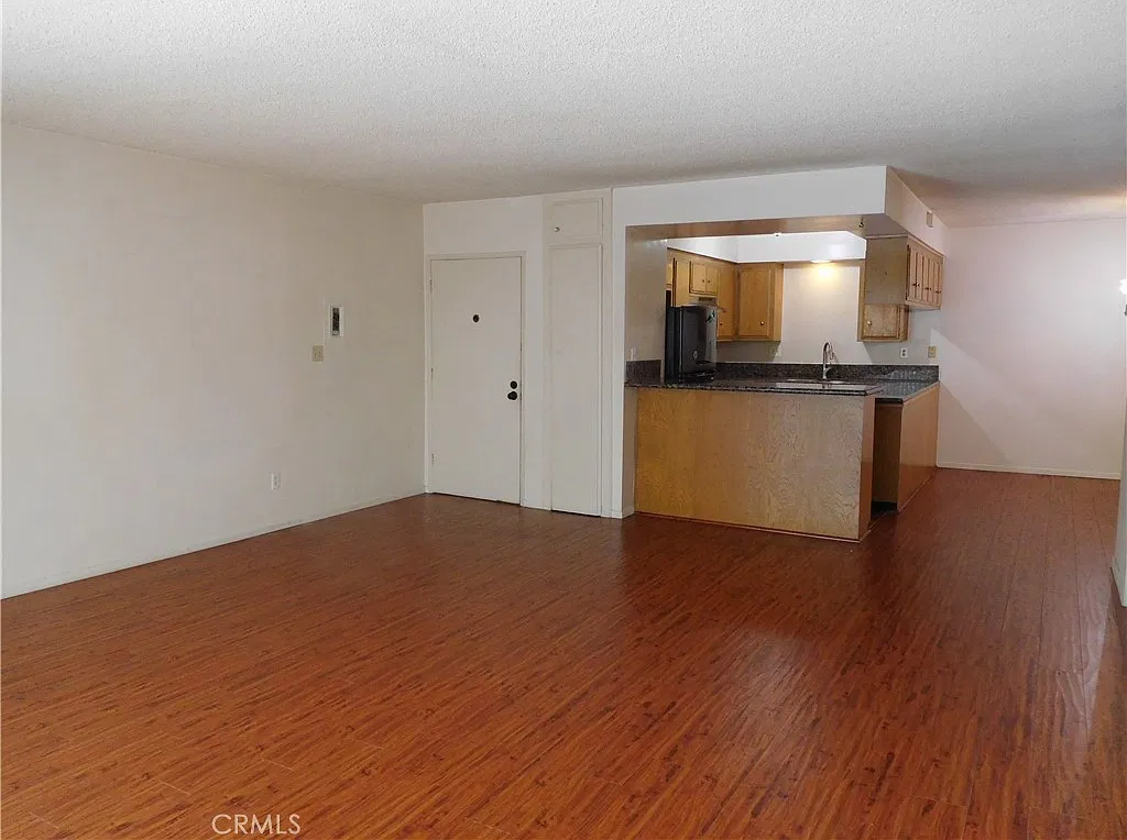 2 bed, 1119 sqft, $2,850 — Photo 4