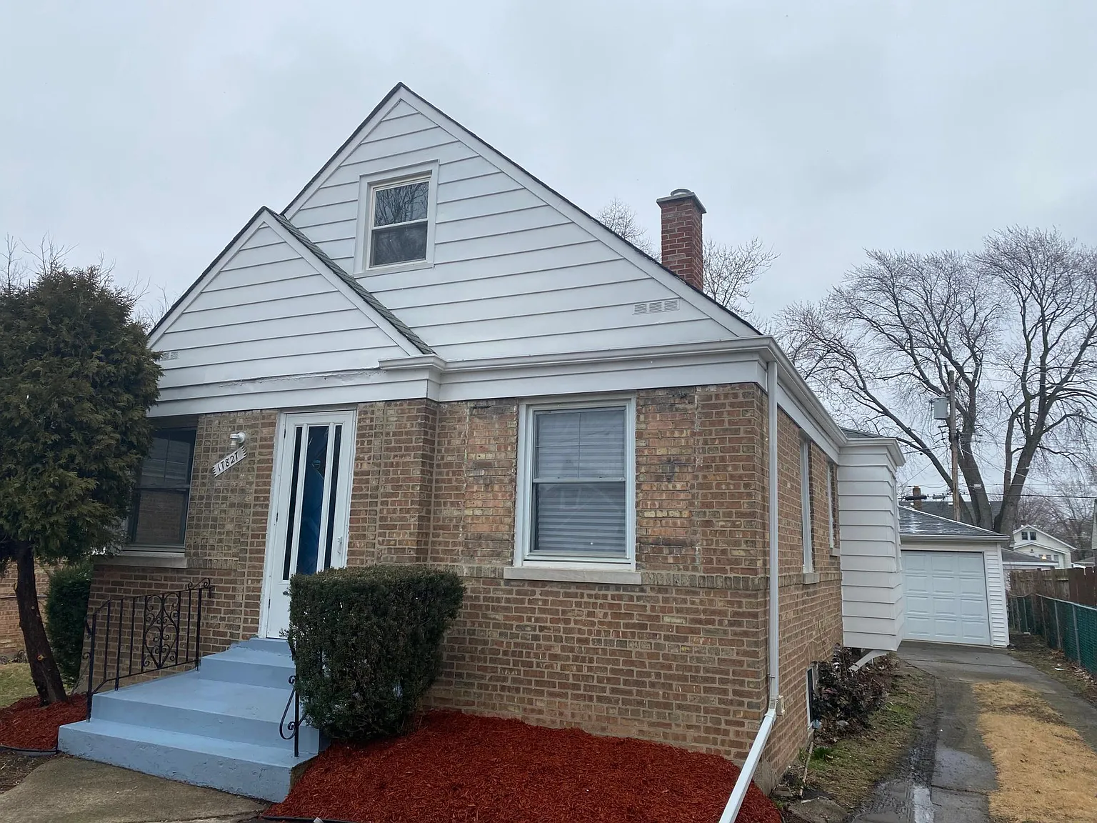 17827 Commercial Ave photo 1